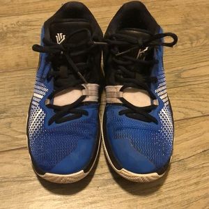 Kyrie flytrap shoes